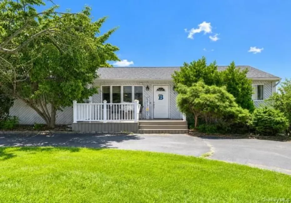 6 Flushing Street, Brookhaven, NY, 3 Bedrooms Bedrooms, 6 Rooms Rooms,2 BathroomsBathrooms,Residential,For Rent,Flushing,0,1039313 6 Flushing Street, Brookhaven, NY, 3 Bedrooms Bedrooms, 6 Rooms Rooms,2 BathroomsBathrooms,Residential,For Rent,Flushing,0,1039313