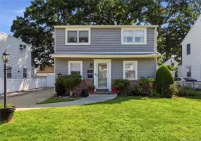 205 Stuart Road, Hempstead, NY, 4 Bedrooms Bedrooms, 7 Rooms Rooms,3 BathroomsBathrooms,Residential,For Rent,Stuart,0,1041342 205 Stuart Road, Hempstead, NY, 4 Bedrooms Bedrooms, 7 Rooms Rooms,3 BathroomsBathrooms,Residential,For Rent,Stuart,0,1041342
