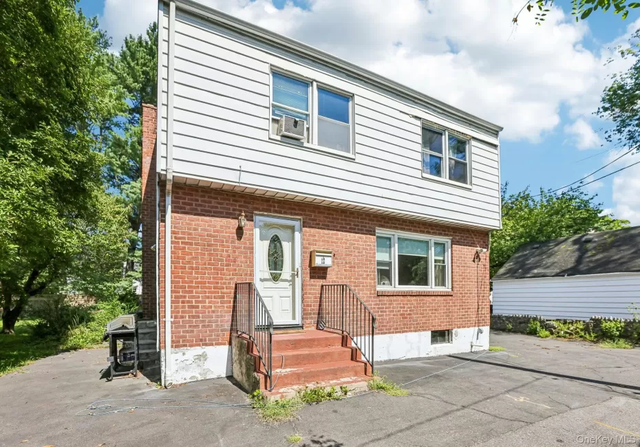 12 Bryn Mawr Parkway, Yonkers, NY, 3 Bedrooms Bedrooms, 2 Rooms Rooms,2 BathroomsBathrooms,Residential,For Rent,Bryn Mawr,0,1041444 12 Bryn Mawr Parkway, Yonkers, NY, 3 Bedrooms Bedrooms, 2 Rooms Rooms,2 BathroomsBathrooms,Residential,For Rent,Bryn Mawr,0,1041444