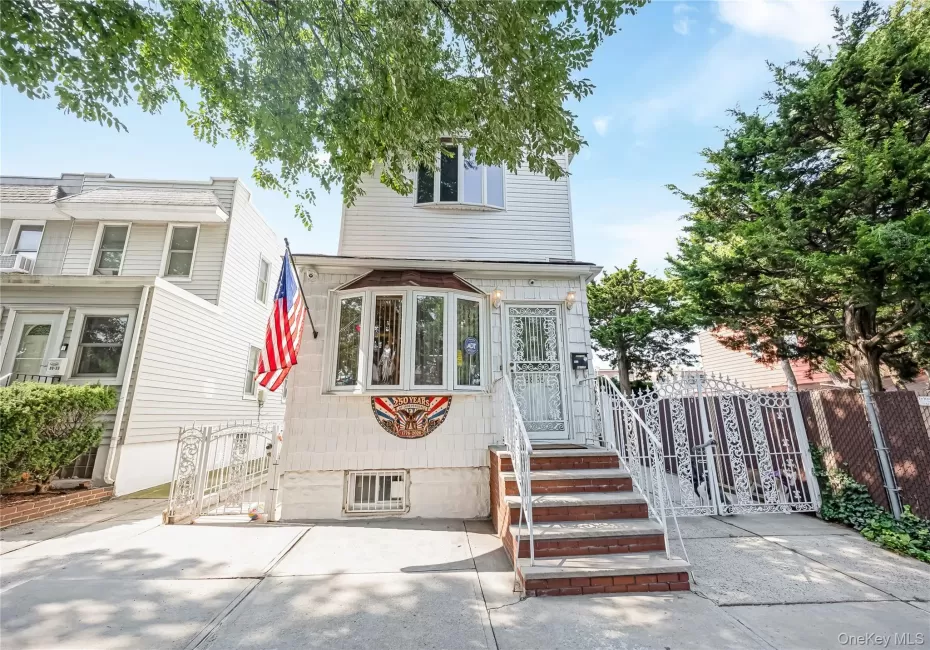 88-35 75th Avenue, New York, NY, 3 Bedrooms Bedrooms, 9 Rooms Rooms,4 BathroomsBathrooms,Residential,For Rent,75th,0,1041064 88-35 75th Avenue, New York, NY, 3 Bedrooms Bedrooms, 9 Rooms Rooms,4 BathroomsBathrooms,Residential,For Rent,75th,0,1041064