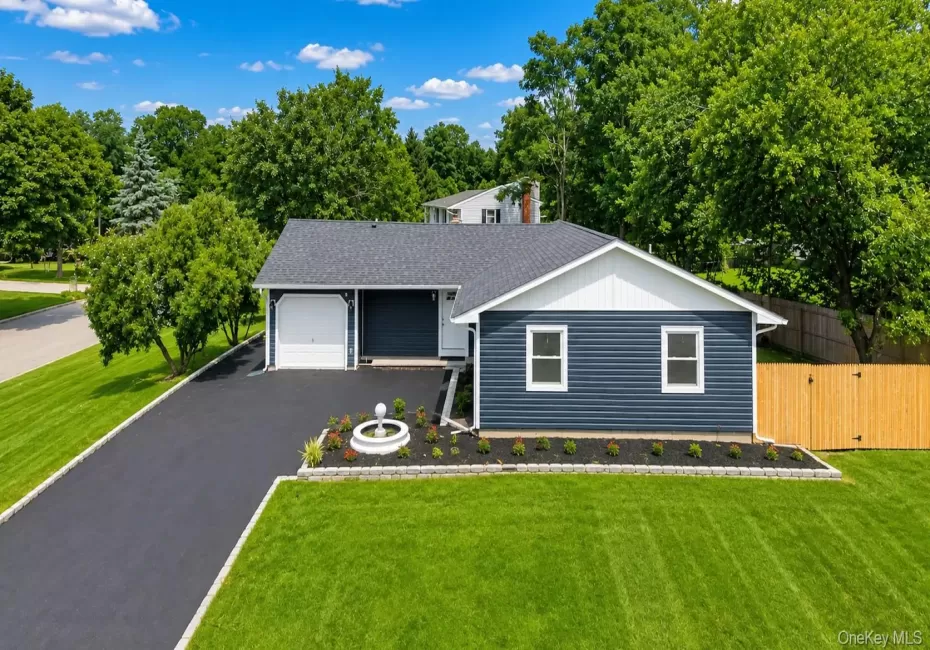1 Martin Court, Brookhaven, NY, 4 Bedrooms Bedrooms, 6 Rooms Rooms,2 BathroomsBathrooms,Residential,For Rent,Martin,0,1041440 1 Martin Court, Brookhaven, NY, 4 Bedrooms Bedrooms, 6 Rooms Rooms,2 BathroomsBathrooms,Residential,For Rent,Martin,0,1041440