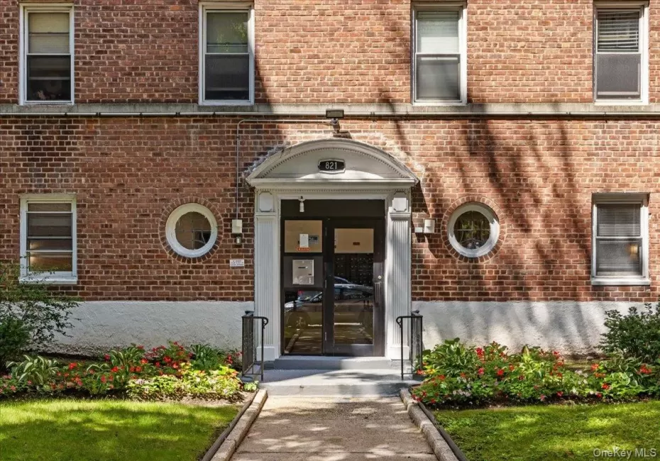 821 Bronx River Road, Yonkers, NY, 1 Bedroom Bedrooms, 4 Rooms Rooms,1 BathroomBathrooms,Residential,For Rent,Bronx River,0,1041232 821 Bronx River Road, Yonkers, NY, 1 Bedroom Bedrooms, 4 Rooms Rooms,1 BathroomBathrooms,Residential,For Rent,Bronx River,0,1041232