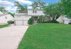 17 Cambridge Road, North Hempstead, NY, 5 Bedrooms Bedrooms, 10 Rooms Rooms,2 BathroomsBathrooms,Residential,For Rent,Cambridge,0,1034851 17 Cambridge Road, North Hempstead, NY, 5 Bedrooms Bedrooms, 10 Rooms Rooms,2 BathroomsBathrooms,Residential,For Rent,Cambridge,0,1034851