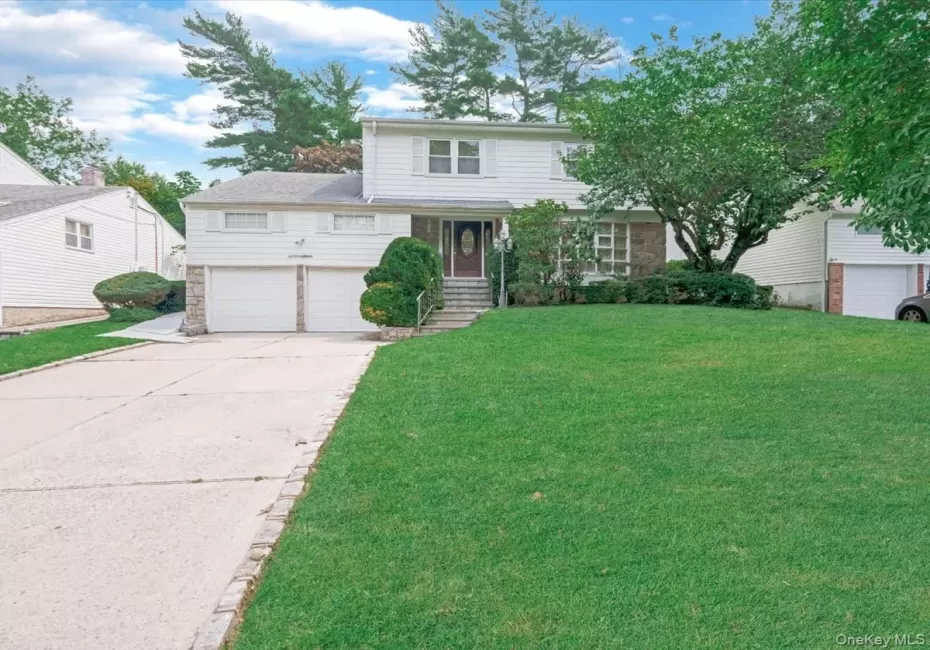 17 Cambridge Road, North Hempstead, NY, 5 Bedrooms Bedrooms, 10 Rooms Rooms,2 BathroomsBathrooms,Residential,For Rent,Cambridge,0,1034851 17 Cambridge Road, North Hempstead, NY, 5 Bedrooms Bedrooms, 10 Rooms Rooms,2 BathroomsBathrooms,Residential,For Rent,Cambridge,0,1034851
