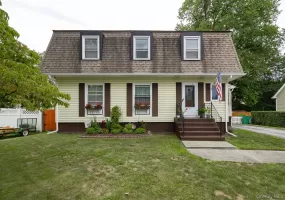 91 Maple Street, Beacon, NY, 4 Bedrooms Bedrooms, 11 Rooms Rooms,2 BathroomsBathrooms,Residential,For Rent,Maple,0,1041215 91 Maple Street, Beacon, NY, 4 Bedrooms Bedrooms, 11 Rooms Rooms,2 BathroomsBathrooms,Residential,For Rent,Maple,0,1041215