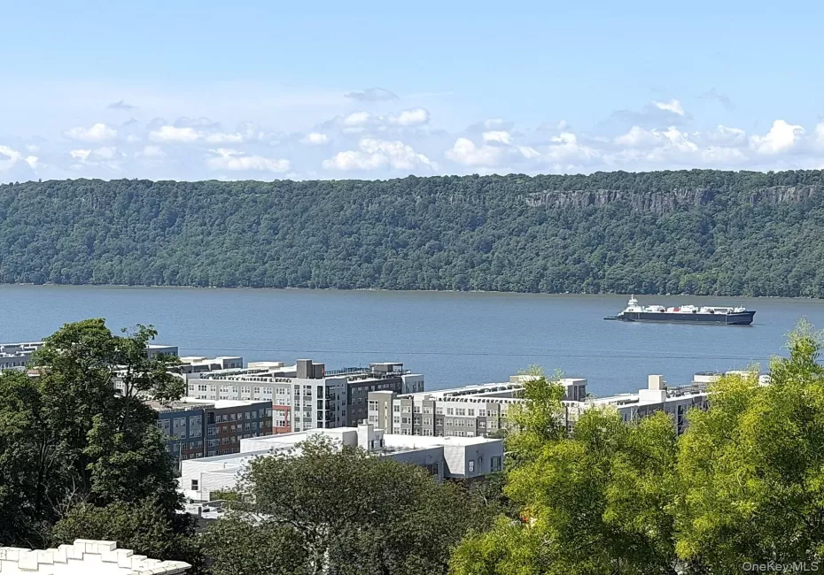 Hudson river views from your private balcony Hudson river views from your private balcony