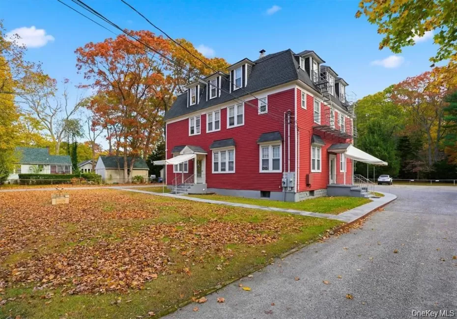 221 Lake Avenue, Smithtown, NY, 1 Bedroom Bedrooms, 4 Rooms Rooms,1 BathroomBathrooms,Residential Lease,For Rent,Lake,0,1041783 221 Lake Avenue, Smithtown, NY, 1 Bedroom Bedrooms, 4 Rooms Rooms,1 BathroomBathrooms,Residential Lease,For Rent,Lake,0,1041783
