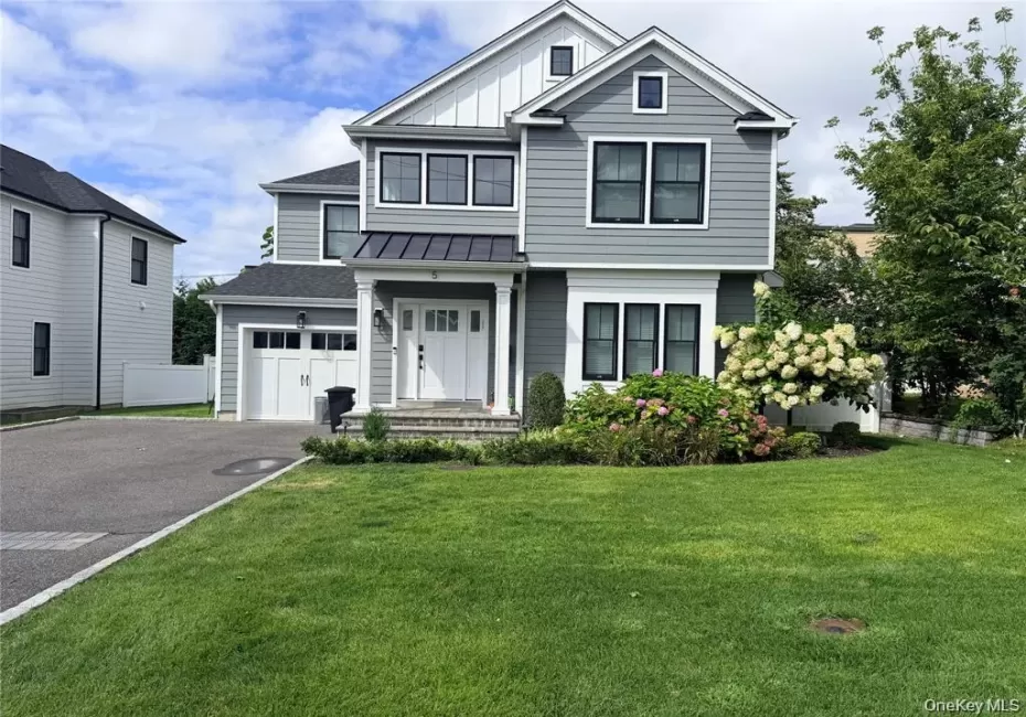 5 Madison Place, North Hempstead, NY, 4 Bedrooms Bedrooms, 8 Rooms Rooms,2 BathroomsBathrooms,Residential Lease,For Rent,Madison,0,1041198 5 Madison Place, North Hempstead, NY, 4 Bedrooms Bedrooms, 8 Rooms Rooms,2 BathroomsBathrooms,Residential Lease,For Rent,Madison,0,1041198