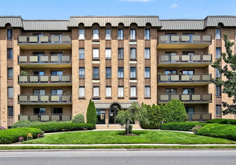 175 Maple Avenue, North Hempstead, NY, 2 Bedrooms Bedrooms, 5 Rooms Rooms,2 BathroomsBathrooms,Residential,For Rent,Maple,0,1037433 175 Maple Avenue, North Hempstead, NY, 2 Bedrooms Bedrooms, 5 Rooms Rooms,2 BathroomsBathrooms,Residential,For Rent,Maple,0,1037433