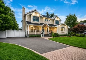 15 Kirby Lane, Huntington, NY, 5 Bedrooms Bedrooms, 13 Rooms Rooms,4 BathroomsBathrooms,Residential,For Rent,Kirby,0,1036775 15 Kirby Lane, Huntington, NY, 5 Bedrooms Bedrooms, 13 Rooms Rooms,4 BathroomsBathrooms,Residential,For Rent,Kirby,0,1036775
