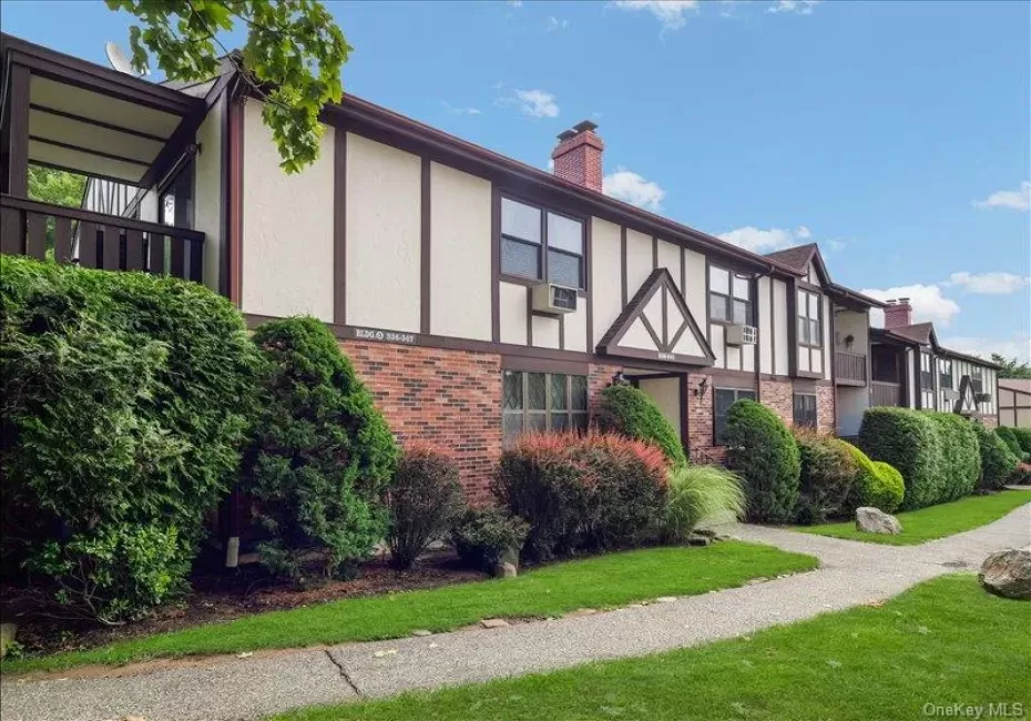 338 Sierra Vista Lane, Clarkstown, NY, 1 Bedroom Bedrooms, 4 Rooms Rooms,1 BathroomBathrooms,Residential,For Rent,Sierra Vista,0,1041116 338 Sierra Vista Lane, Clarkstown, NY, 1 Bedroom Bedrooms, 4 Rooms Rooms,1 BathroomBathrooms,Residential,For Rent,Sierra Vista,0,1041116