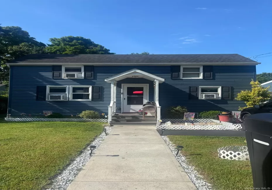 16 Bellport Street, Brookhaven, NY, 2 Bedrooms Bedrooms, 4 Rooms Rooms,1 BathroomBathrooms,Residential Lease,For Rent,Bellport Street,0,1041976 16 Bellport Street, Brookhaven, NY, 2 Bedrooms Bedrooms, 4 Rooms Rooms,1 BathroomBathrooms,Residential Lease,For Rent,Bellport Street,0,1041976