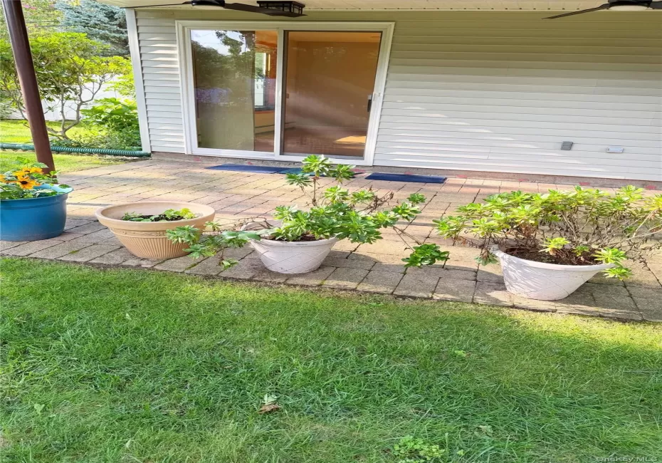 110 Clinton Avenue, Brookhaven, NY, 1 Bedroom Bedrooms, 2 Rooms Rooms,1 BathroomBathrooms,Residential Lease,For Rent,Clinton,0,1041954 110 Clinton Avenue, Brookhaven, NY, 1 Bedroom Bedrooms, 2 Rooms Rooms,1 BathroomBathrooms,Residential Lease,For Rent,Clinton,0,1041954