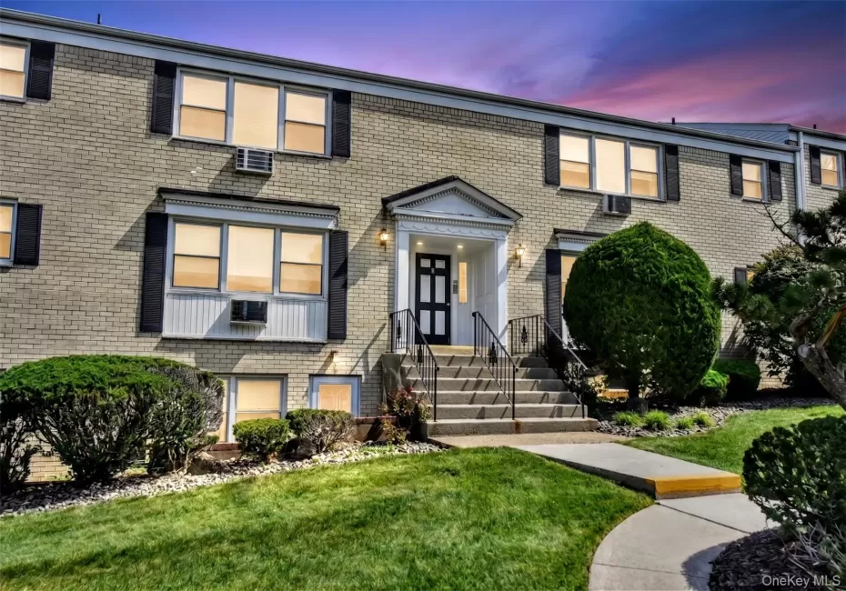 2 Lenox Court, Ramapo, NY, 1 Bedroom Bedrooms, 4 Rooms Rooms,1 BathroomBathrooms,Residential,For Rent,Lenox,0,1038084 2 Lenox Court, Ramapo, NY, 1 Bedroom Bedrooms, 4 Rooms Rooms,1 BathroomBathrooms,Residential,For Rent,Lenox,0,1038084