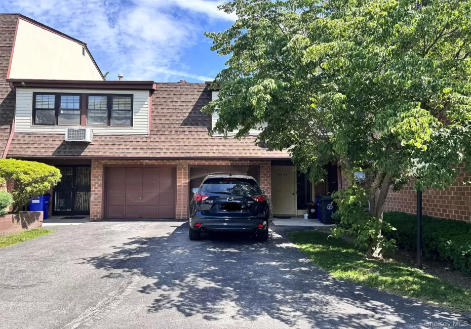 120-09 Ketch Court, New York, NY, 4 Bedrooms Bedrooms, 12 Rooms Rooms,3 BathroomsBathrooms,Residential,For Rent,Ketch,0,1041970 120-09 Ketch Court, New York, NY, 4 Bedrooms Bedrooms, 12 Rooms Rooms,3 BathroomsBathrooms,Residential,For Rent,Ketch,0,1041970