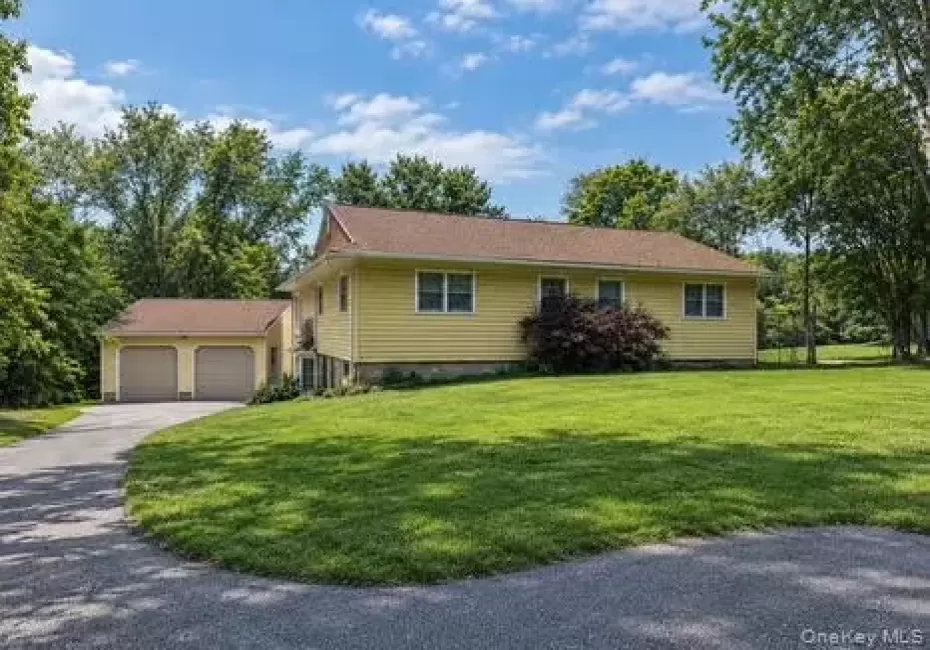 398 Scotchtown Road, Goshen, NY, 3 Bedrooms Bedrooms, 8 Rooms Rooms,2 BathroomsBathrooms,Residential,For Rent,Scotchtown,0,1041760 398 Scotchtown Road, Goshen, NY, 3 Bedrooms Bedrooms, 8 Rooms Rooms,2 BathroomsBathrooms,Residential,For Rent,Scotchtown,0,1041760