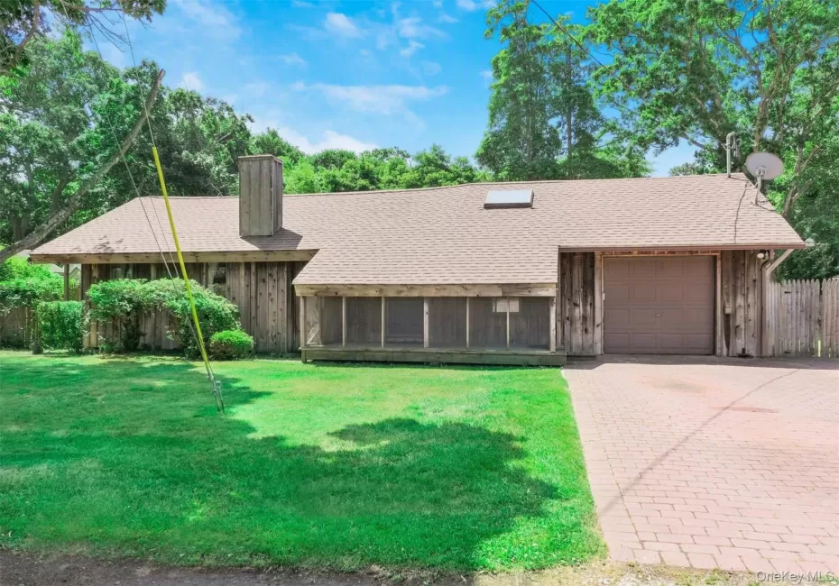 12 Clover Lane, Brookhaven, NY, 3 Bedrooms Bedrooms, 6 Rooms Rooms,2 BathroomsBathrooms,Residential,For Rent,Clover,0,1041870 12 Clover Lane, Brookhaven, NY, 3 Bedrooms Bedrooms, 6 Rooms Rooms,2 BathroomsBathrooms,Residential,For Rent,Clover,0,1041870