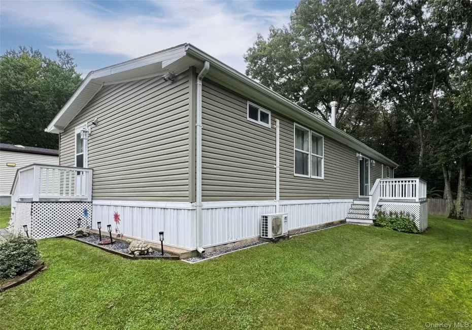 1800 Osborn Ave. Unit 1E Osborn, Riverhead, NY, 3 Bedrooms Bedrooms, 5 Rooms Rooms,2 BathroomsBathrooms,Residential,For Rent,Osborn,0,1041892 1800 Osborn Ave. Unit 1E Osborn, Riverhead, NY, 3 Bedrooms Bedrooms, 5 Rooms Rooms,2 BathroomsBathrooms,Residential,For Rent,Osborn,0,1041892