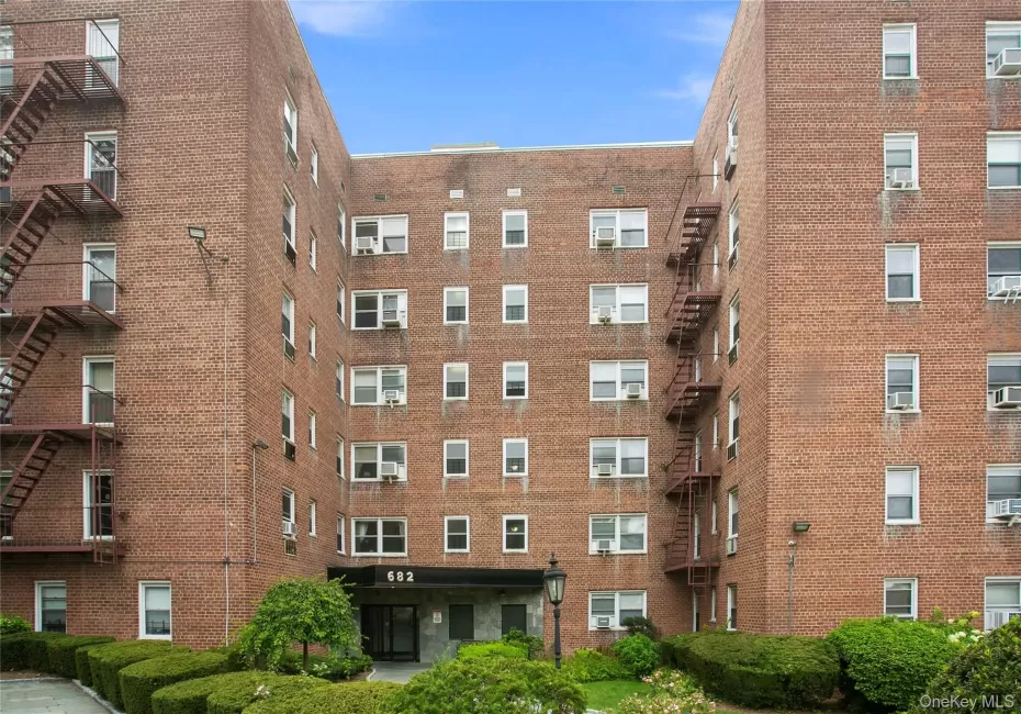 682 Tuckahoe Road, Yonkers, NY, 2 Bedrooms Bedrooms, 5 Rooms Rooms,1 BathroomBathrooms,Residential,For Rent,Tuckahoe,0,1034291 682 Tuckahoe Road, Yonkers, NY, 2 Bedrooms Bedrooms, 5 Rooms Rooms,1 BathroomBathrooms,Residential,For Rent,Tuckahoe,0,1034291