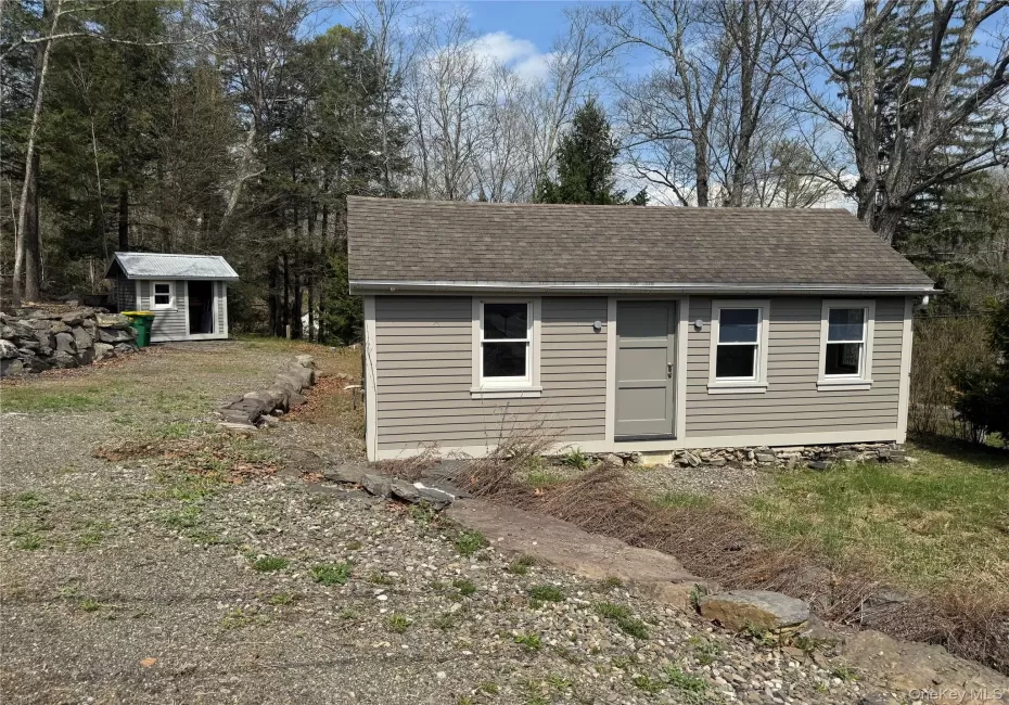 1810 Sawkill Park Road, Kingston (town), NY, 2 Bedrooms Bedrooms, 5 Rooms Rooms,1 BathroomBathrooms,Residential,For Rent,Sawkill Park,0,945922 1810 Sawkill Park Road, Kingston (town), NY, 2 Bedrooms Bedrooms, 5 Rooms Rooms,1 BathroomBathrooms,Residential,For Rent,Sawkill Park,0,945922