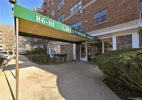 8610 151st Avenue, New York, NY, 2 Bedrooms Bedrooms, 5 Rooms Rooms,2 BathroomsBathrooms,Residential,For Rent,151st,0,969190 8610 151st Avenue, New York, NY, 2 Bedrooms Bedrooms, 5 Rooms Rooms,2 BathroomsBathrooms,Residential,For Rent,151st,0,969190