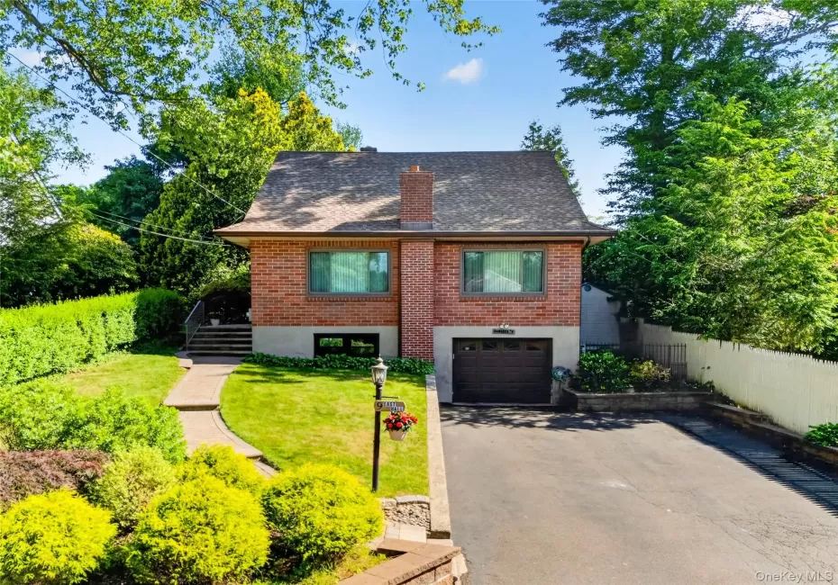 9 Hall Avenue, Clarkstown, NY, 4 Bedrooms Bedrooms, 6 Rooms Rooms,2 BathroomsBathrooms,Residential,For Rent,Hall,0,1011260 9 Hall Avenue, Clarkstown, NY, 4 Bedrooms Bedrooms, 6 Rooms Rooms,2 BathroomsBathrooms,Residential,For Rent,Hall,0,1011260