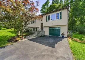 24 Bell Air Lane, Wappinger, NY, 4 Bedrooms Bedrooms, 7 Rooms Rooms,3 BathroomsBathrooms,Residential,For Rent,Bell Air,0,1036875 24 Bell Air Lane, Wappinger, NY, 4 Bedrooms Bedrooms, 7 Rooms Rooms,3 BathroomsBathrooms,Residential,For Rent,Bell Air,0,1036875