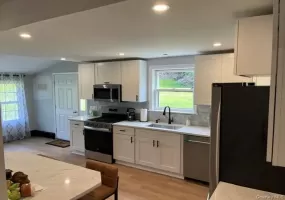 289 Route 210, Stony Point, NY, 3 Bedrooms Bedrooms, 7 Rooms Rooms,2 BathroomsBathrooms,Residential Lease,For Rent,Route 210,0,1036762 289 Route 210, Stony Point, NY, 3 Bedrooms Bedrooms, 7 Rooms Rooms,2 BathroomsBathrooms,Residential Lease,For Rent,Route 210,0,1036762