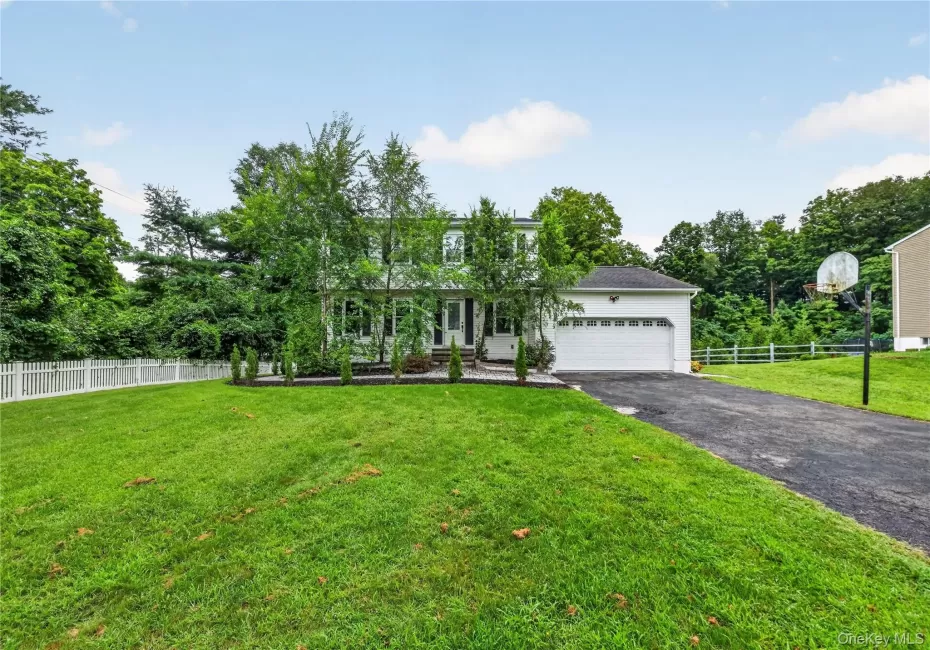 2 Pellbridge Drive, East Fishkill, NY, 5 Bedrooms Bedrooms, 5 Rooms Rooms,3 BathroomsBathrooms,Residential,For Rent,Pellbridge,0,1042013 2 Pellbridge Drive, East Fishkill, NY, 5 Bedrooms Bedrooms, 5 Rooms Rooms,3 BathroomsBathrooms,Residential,For Rent,Pellbridge,0,1042013