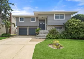 2054 Whalen Avenue, Hempstead, NY, 6 Bedrooms Bedrooms, 10 Rooms Rooms,2 BathroomsBathrooms,Residential,For Rent,Whalen,0,1040783 2054 Whalen Avenue, Hempstead, NY, 6 Bedrooms Bedrooms, 10 Rooms Rooms,2 BathroomsBathrooms,Residential,For Rent,Whalen,0,1040783