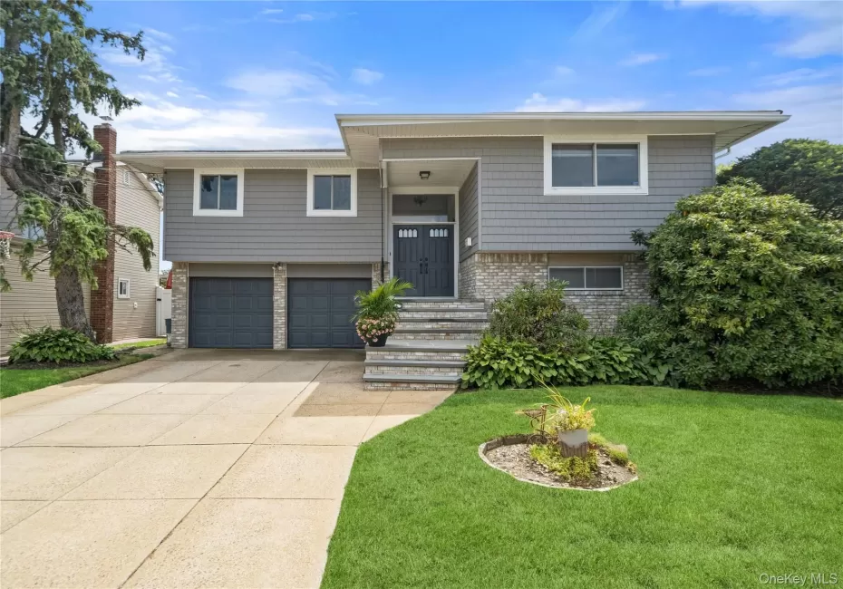 2054 Whalen Avenue, Hempstead, NY, 6 Bedrooms Bedrooms, 10 Rooms Rooms,2 BathroomsBathrooms,Residential,For Rent,Whalen,0,1040783 2054 Whalen Avenue, Hempstead, NY, 6 Bedrooms Bedrooms, 10 Rooms Rooms,2 BathroomsBathrooms,Residential,For Rent,Whalen,0,1040783
