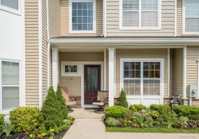 132 Halley Drive, Brookhaven, NY, 2 Bedrooms Bedrooms, 6 Rooms Rooms,3 BathroomsBathrooms,Residential,For Rent,Halley,0,1040054 132 Halley Drive, Brookhaven, NY, 2 Bedrooms Bedrooms, 6 Rooms Rooms,3 BathroomsBathrooms,Residential,For Rent,Halley,0,1040054