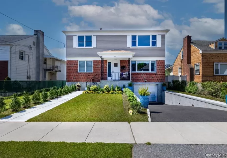 Welcome to 107 E Woodside Avenue Unit #1 Welcome to 107 E Woodside Avenue Unit #1