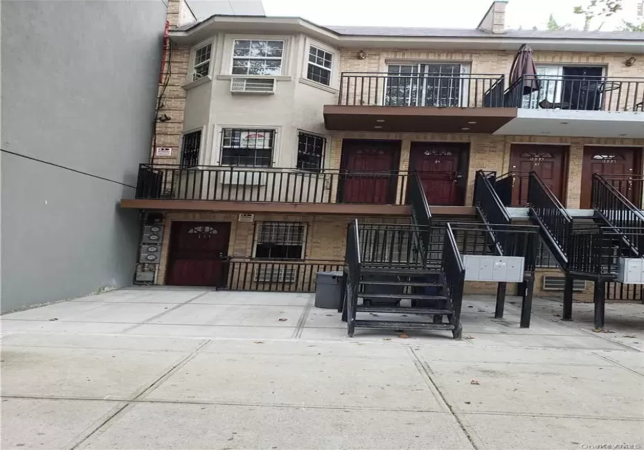 190 Stuyvesant Avenue, New York, NY, 3 Bedrooms Bedrooms, 7 Rooms Rooms,2 BathroomsBathrooms,Residential Lease,For Rent,Stuyvesant,0,1042083 190 Stuyvesant Avenue, New York, NY, 3 Bedrooms Bedrooms, 7 Rooms Rooms,2 BathroomsBathrooms,Residential Lease,For Rent,Stuyvesant,0,1042083