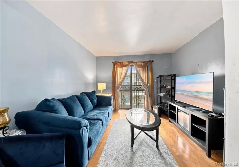 847 Underhill Avenue, New York, NY, 2 Bedrooms Bedrooms, 4 Rooms Rooms,1 BathroomBathrooms,Residential,For Rent,Underhill,0,1042215 847 Underhill Avenue, New York, NY, 2 Bedrooms Bedrooms, 4 Rooms Rooms,1 BathroomBathrooms,Residential,For Rent,Underhill,0,1042215