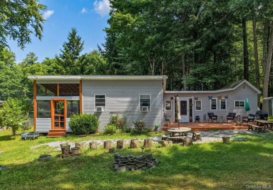 30 Beach, Lumberland, NY, 2 Bedrooms Bedrooms, 6 Rooms Rooms,1 BathroomBathrooms,Residential,For Rent,Beach,0,1036645 30 Beach, Lumberland, NY, 2 Bedrooms Bedrooms, 6 Rooms Rooms,1 BathroomBathrooms,Residential,For Rent,Beach,0,1036645
