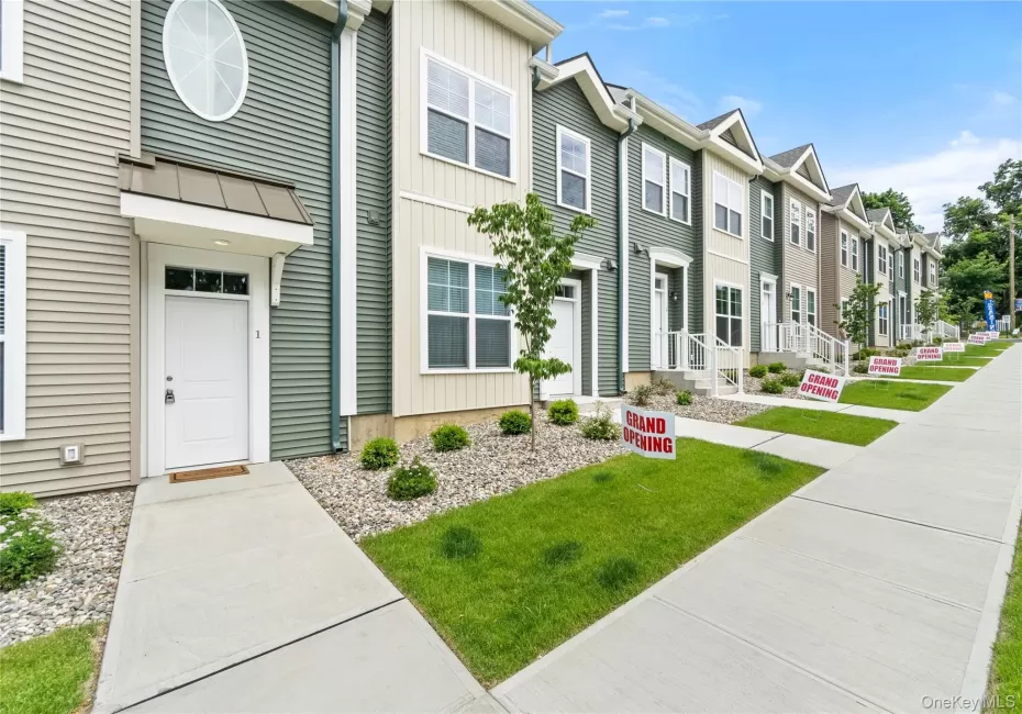 75 Forester Avenue, Warwick (town), NY, 1 Bedroom Bedrooms, 4 Rooms Rooms,1 BathroomBathrooms,Residential Lease,For Rent,Forester,0,1042217 75 Forester Avenue, Warwick (town), NY, 1 Bedroom Bedrooms, 4 Rooms Rooms,1 BathroomBathrooms,Residential Lease,For Rent,Forester,0,1042217