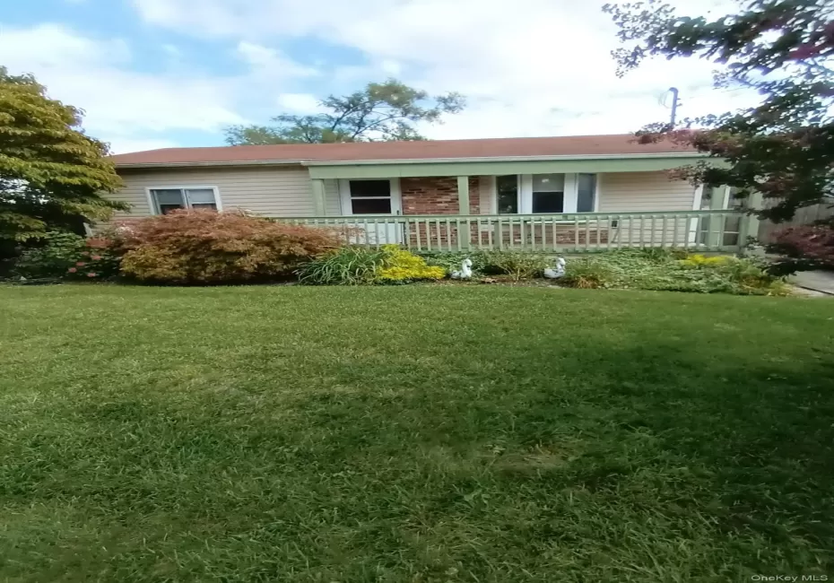 998 Bowling Green Drive, Hempstead, NY, 2 Bedrooms Bedrooms, 4 Rooms Rooms,1 BathroomBathrooms,Residential,For Rent,Bowling Green,0,1042066 998 Bowling Green Drive, Hempstead, NY, 2 Bedrooms Bedrooms, 4 Rooms Rooms,1 BathroomBathrooms,Residential,For Rent,Bowling Green,0,1042066