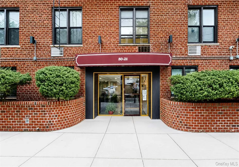 50-21 39th Place, New York, NY, 2 Rooms Rooms,1 BathroomBathrooms,Residential,For Rent,39th,0,1042124 50-21 39th Place, New York, NY, 2 Rooms Rooms,1 BathroomBathrooms,Residential,For Rent,39th,0,1042124