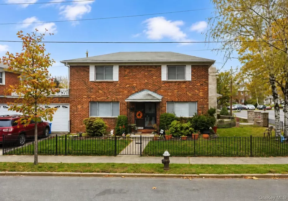 1340 Mac Donough Place, New York, NY, 3 Bedrooms Bedrooms, 8 Rooms Rooms,1 BathroomBathrooms,Residential,For Rent,Mac Donough,0,1039516 1340 Mac Donough Place, New York, NY, 3 Bedrooms Bedrooms, 8 Rooms Rooms,1 BathroomBathrooms,Residential,For Rent,Mac Donough,0,1039516