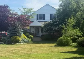 496 Windsor Place, Hempstead, NY, 4 Bedrooms Bedrooms, 7 Rooms Rooms,2 BathroomsBathrooms,Residential,For Rent,Windsor,0,1039393 496 Windsor Place, Hempstead, NY, 4 Bedrooms Bedrooms, 7 Rooms Rooms,2 BathroomsBathrooms,Residential,For Rent,Windsor,0,1039393