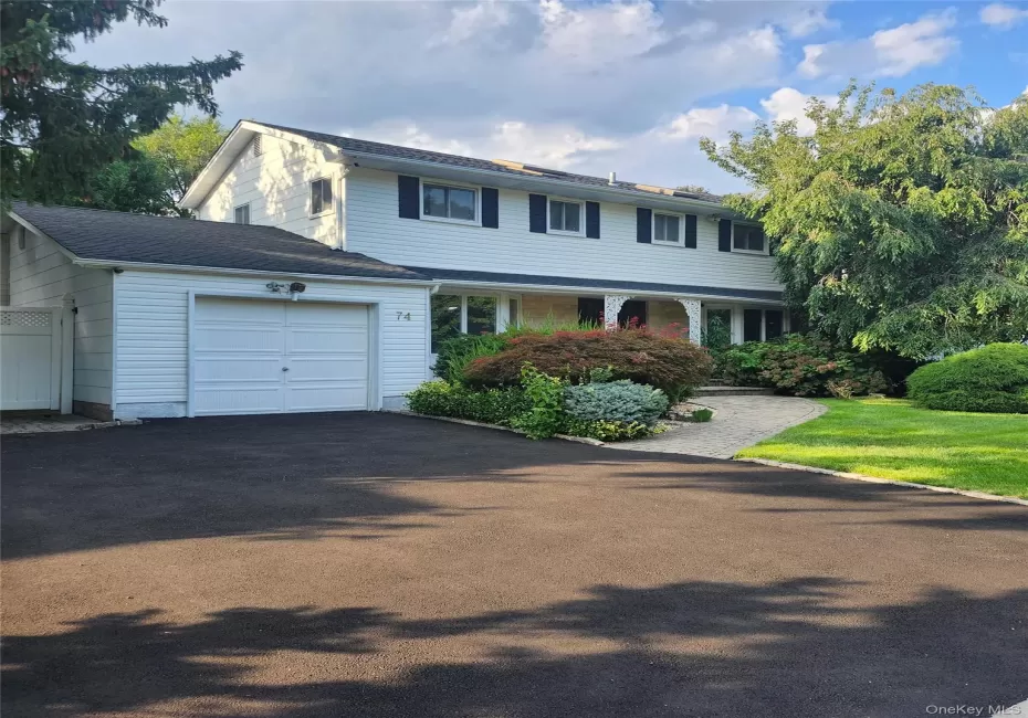 74 Rockland Drive, Oyster Bay, NY, 4 Bedrooms Bedrooms, 8 Rooms Rooms,2 BathroomsBathrooms,Residential Lease,For Rent,Rockland,0,1041941 74 Rockland Drive, Oyster Bay, NY, 4 Bedrooms Bedrooms, 8 Rooms Rooms,2 BathroomsBathrooms,Residential Lease,For Rent,Rockland,0,1041941