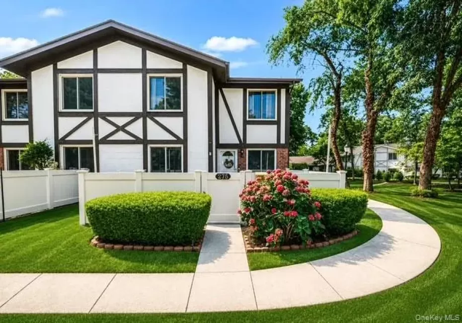 275 Birchwood Road, Brookhaven, NY, 2 Bedrooms Bedrooms, 6 Rooms Rooms,1 BathroomBathrooms,Residential,For Rent,Birchwood,0,1040076 275 Birchwood Road, Brookhaven, NY, 2 Bedrooms Bedrooms, 6 Rooms Rooms,1 BathroomBathrooms,Residential,For Rent,Birchwood,0,1040076