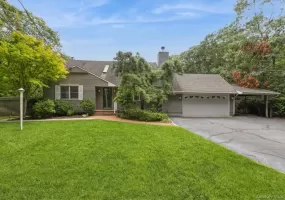 10 Landing Road, Southampton, NY, 4 Bedrooms Bedrooms, 7 Rooms Rooms,2 BathroomsBathrooms,Residential,For Rent,Landing,0,1042004 10 Landing Road, Southampton, NY, 4 Bedrooms Bedrooms, 7 Rooms Rooms,2 BathroomsBathrooms,Residential,For Rent,Landing,0,1042004