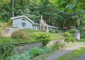 46 Gallows Hill Road, Cortlandt, NY, 2 Bedrooms Bedrooms, 5 Rooms Rooms,1 BathroomBathrooms,Residential Lease,For Rent,Gallows Hill,0,1041668 46 Gallows Hill Road, Cortlandt, NY, 2 Bedrooms Bedrooms, 5 Rooms Rooms,1 BathroomBathrooms,Residential Lease,For Rent,Gallows Hill,0,1041668