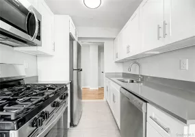 671 Bronx River Road, Yonkers, NY, 2 Bedrooms Bedrooms, 4 Rooms Rooms,1 BathroomBathrooms,Residential Lease,For Rent,Bronx River,0,1042320 671 Bronx River Road, Yonkers, NY, 2 Bedrooms Bedrooms, 4 Rooms Rooms,1 BathroomBathrooms,Residential Lease,For Rent,Bronx River,0,1042320