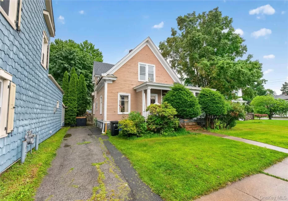 77 Union Street, Montgomery, NY, 4 Bedrooms Bedrooms, 9 Rooms Rooms,3 BathroomsBathrooms,Residential,For Rent,Union,0,1042236 77 Union Street, Montgomery, NY, 4 Bedrooms Bedrooms, 9 Rooms Rooms,3 BathroomsBathrooms,Residential,For Rent,Union,0,1042236
