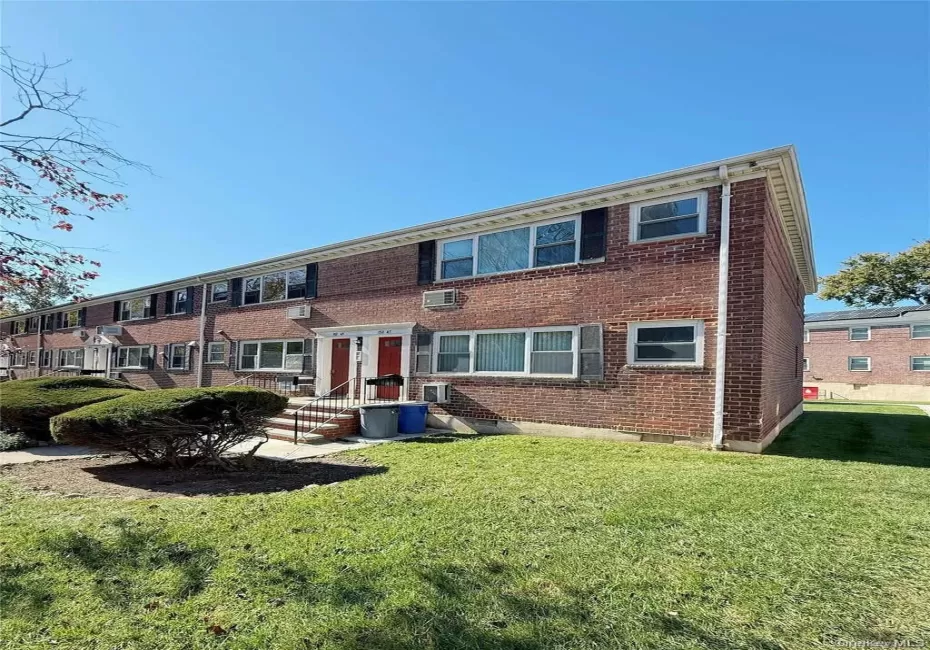 152-47 Jewel Avenue, New York, NY, 1 Bedroom Bedrooms, 3 Rooms Rooms,1 BathroomBathrooms,Residential,For Rent,Jewel,0,1042249 152-47 Jewel Avenue, New York, NY, 1 Bedroom Bedrooms, 3 Rooms Rooms,1 BathroomBathrooms,Residential,For Rent,Jewel,0,1042249
