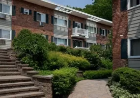 427 Main Street, Huntington, NY, 1 Bedroom Bedrooms, 4 Rooms Rooms,1 BathroomBathrooms,Residential Lease,For Rent,Main,0,1042399 427 Main Street, Huntington, NY, 1 Bedroom Bedrooms, 4 Rooms Rooms,1 BathroomBathrooms,Residential Lease,For Rent,Main,0,1042399