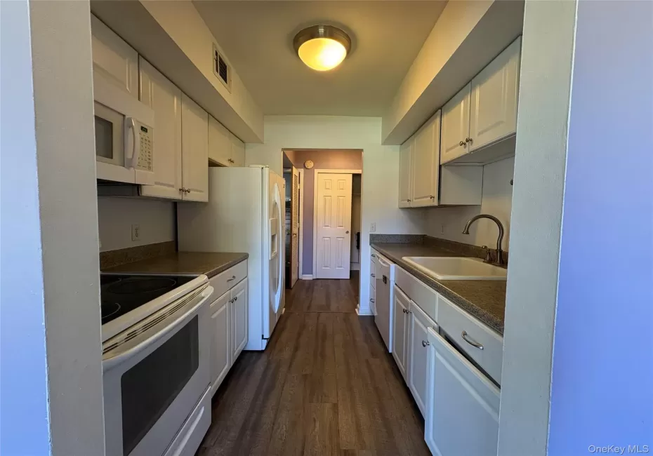 210 Cherry Hill Drive, Poughkeepsie, NY, 1 Bedroom Bedrooms, 5 Rooms Rooms,1 BathroomBathrooms,Residential,For Rent,Cherry Hill,0,1042178 210 Cherry Hill Drive, Poughkeepsie, NY, 1 Bedroom Bedrooms, 5 Rooms Rooms,1 BathroomBathrooms,Residential,For Rent,Cherry Hill,0,1042178